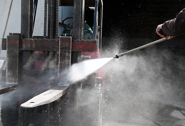 Best Soft Washing for Delicate Surfaces in North Chicago, IL